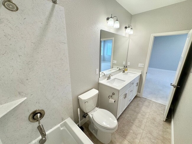 Building Photo - Beautiful home in Springlake!!