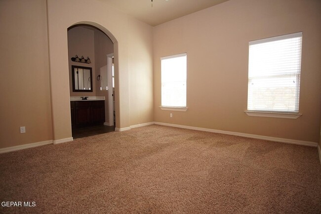 Building Photo - 3628 Grand Bahamas Dr