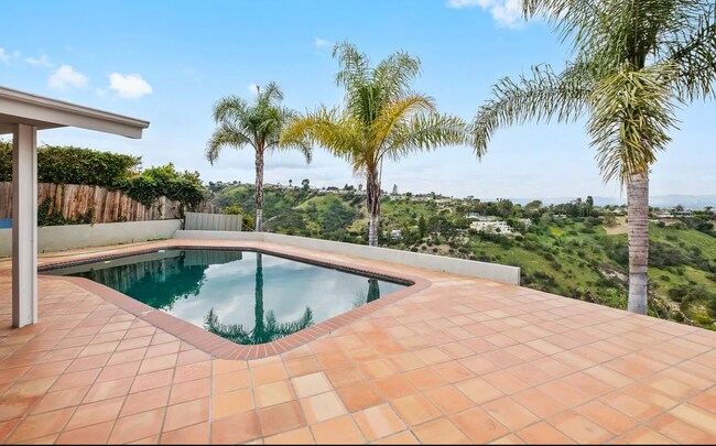 Building Photo - 3733 Beverly Ridge Dr