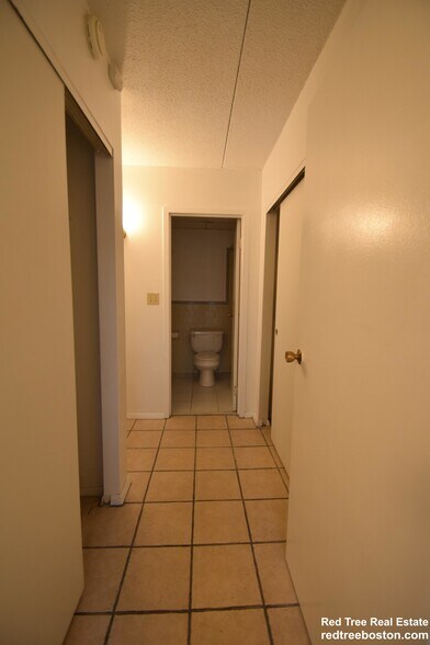 Building Photo - 50-56 Broadlawn Park