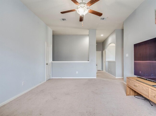 Building Photo - 319 Sandstone Trail