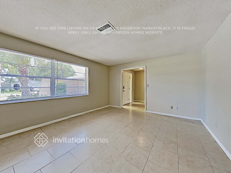 Building Photo - 13460 103rd Ave