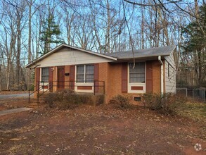 Building Photo - 3 Bedroom/1.5 Bath ranch style Home