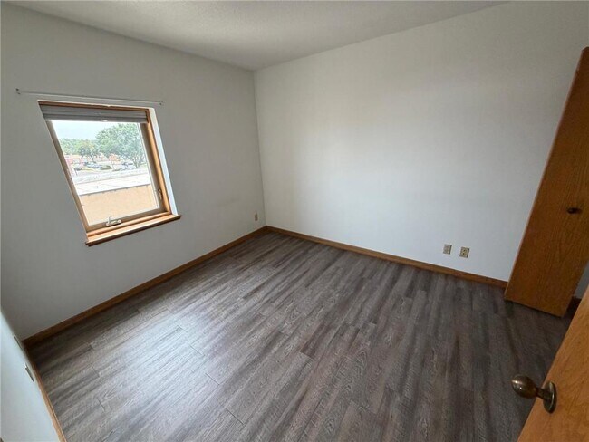 Building Photo - 316 Becker Ave SW