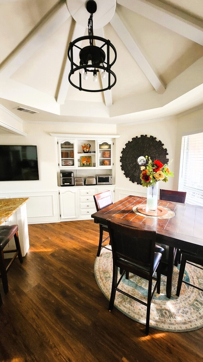 Building Photo - 4204 Country Brook Dr