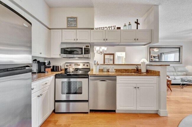 Building Photo - 3317 Tuscany Way