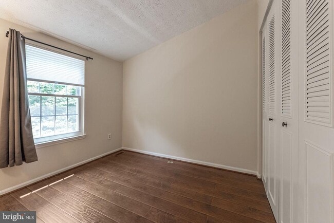 Building Photo - 619 Coral Reef Dr