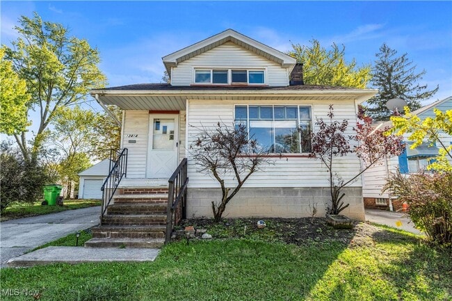 Primary Photo - 12414 Reindeer Ave