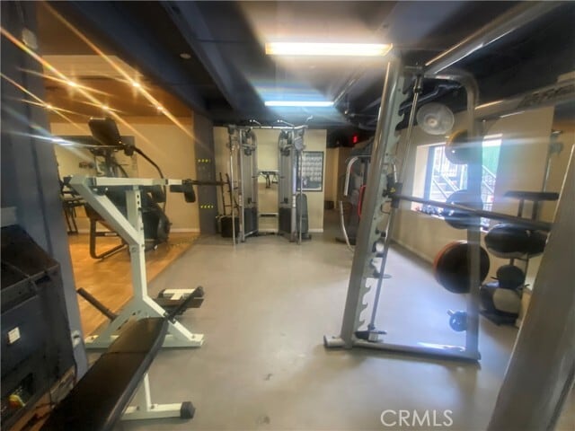 Building Photo - 140 Linden Ave