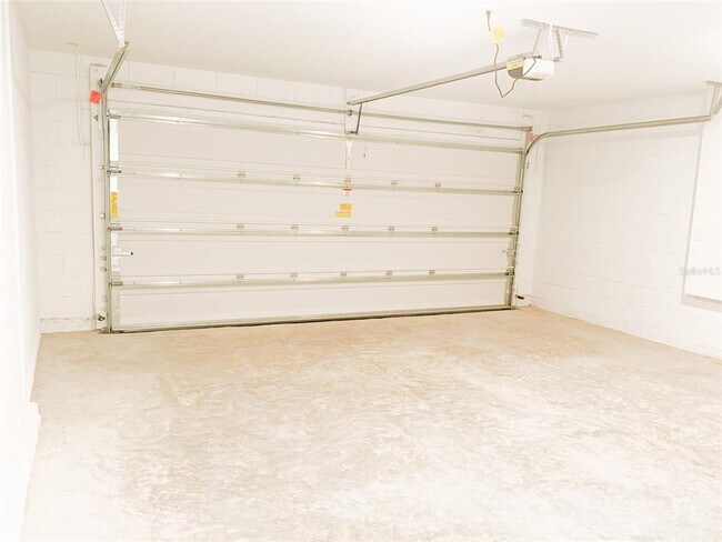 Building Photo - 4802 Katrina Dr