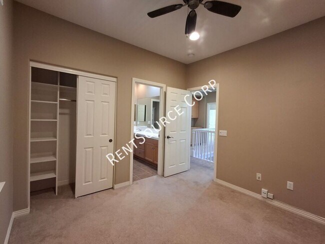 Building Photo - 27046 Maple Tree Ct