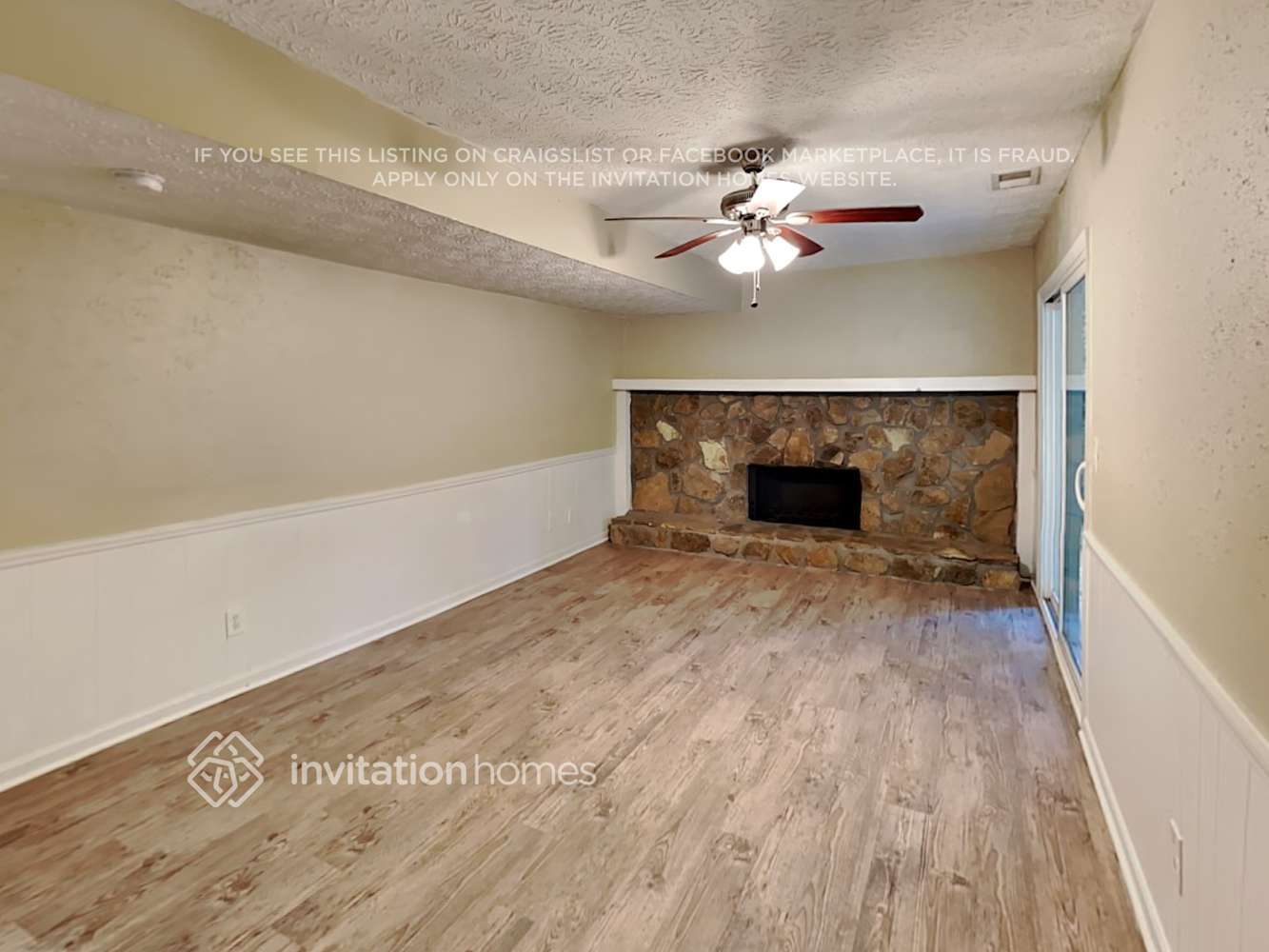 Building Photo - 1393 Mountain Overlook