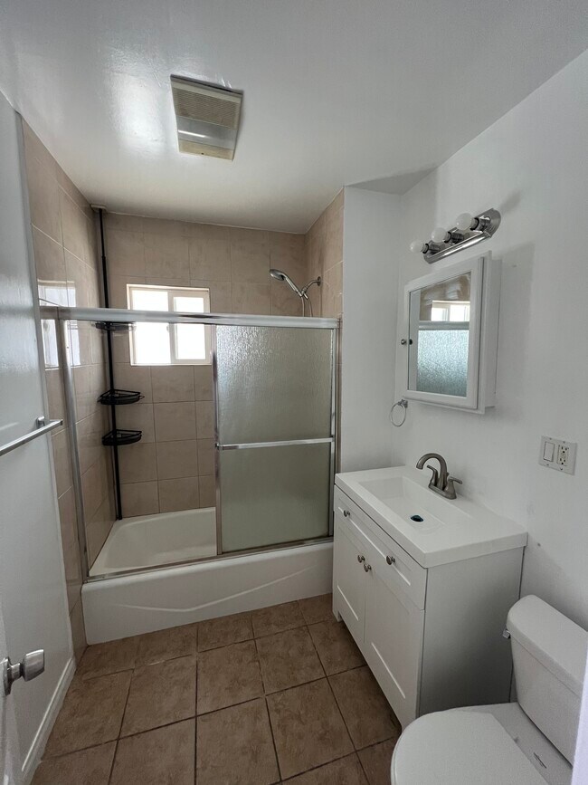 Building Photo - 13850 Sherman Way