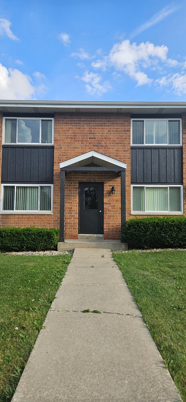 Front of Building - Ridgeview Terrace