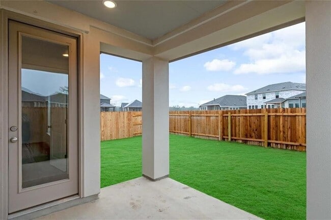 Building Photo - 205 Rosebush Dr