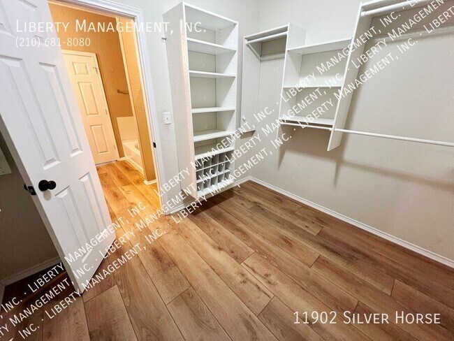 Building Photo - 11902 Silver Horse