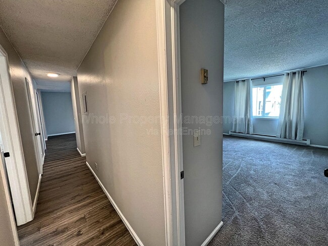 Building Photo - 8100 W Quincy Ave