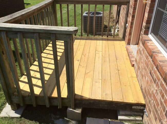 Building Photo - 1510 N Bernice Dr