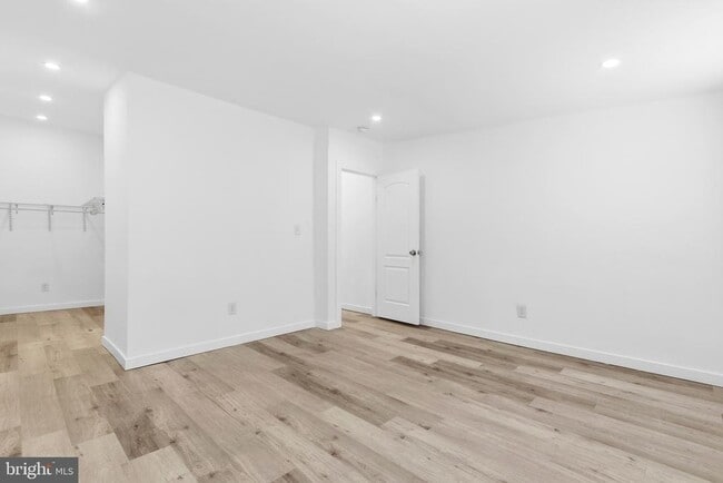 Building Photo - 2150 N Franklin St