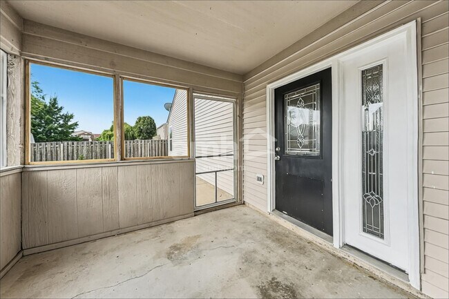 Building Photo - 2521 Monarchy Ln