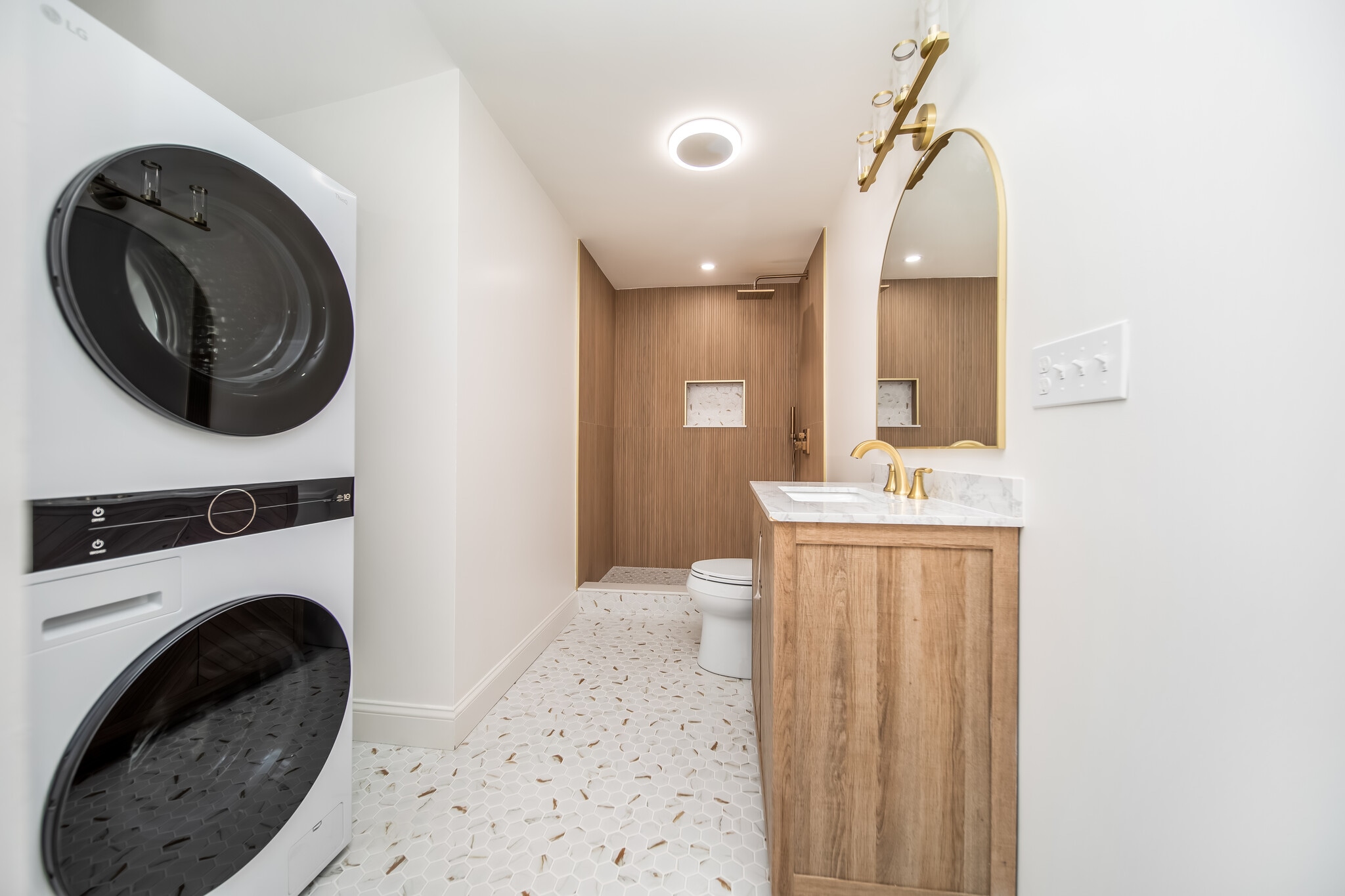 Building Photo - 11 Knollin St