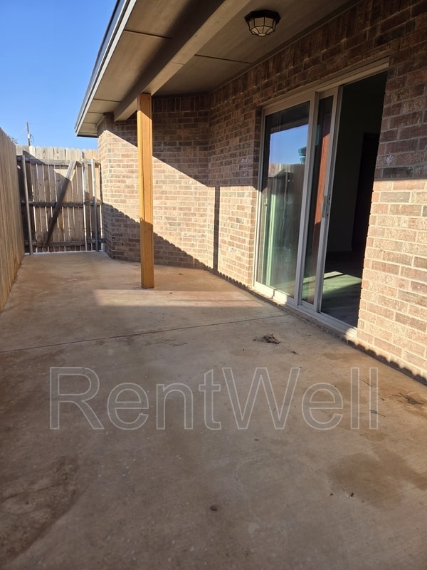 Building Photo - 17815 Private Rd 2160