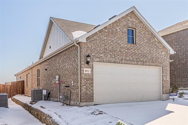 Building Photo - 801 Leavenworth Dr