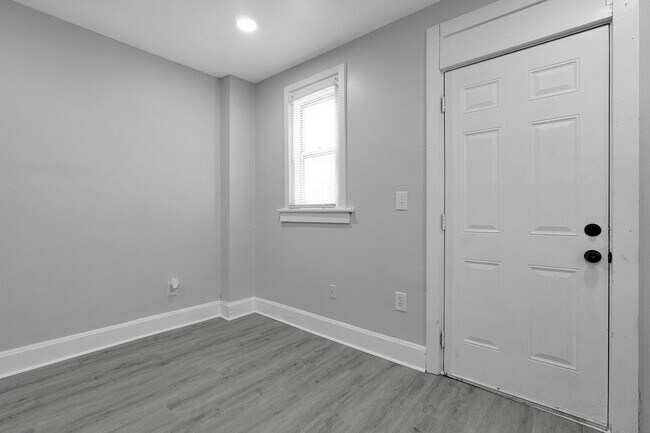 Building Photo - 1867-1869 Cleveland Ave