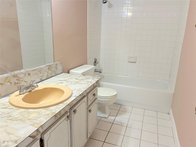 Building Photo - 6518 SW 41st St