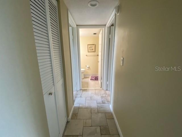 Building Photo - 3300 Cove Cay Dr