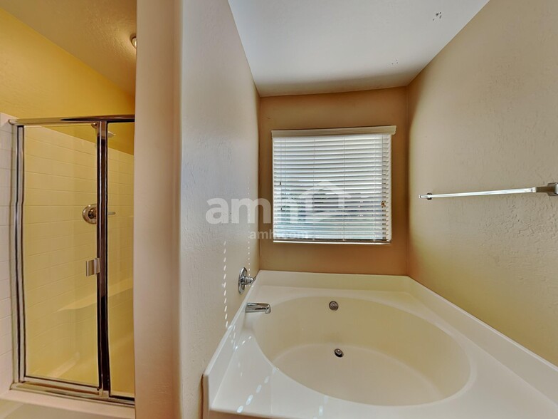 Building Photo - 3221 S 93rd Ave