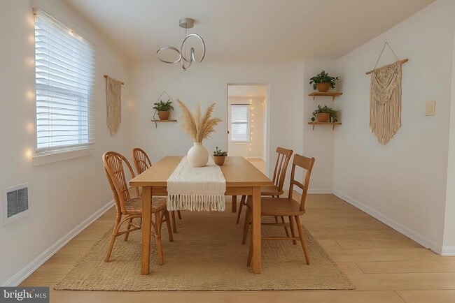 Building Photo - 7309 Sycamore Ave