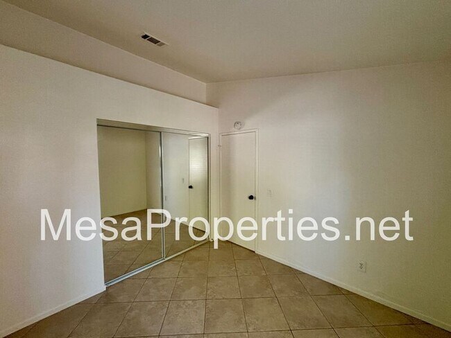 Building Photo - 1412 Pace Ct