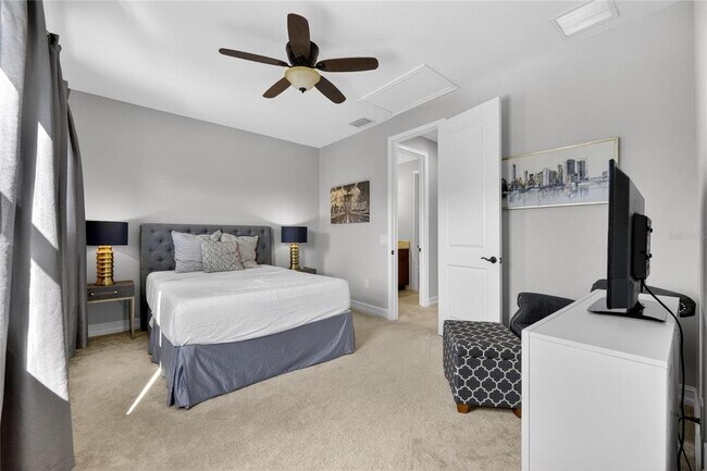 Building Photo - 18233 Leafmore St