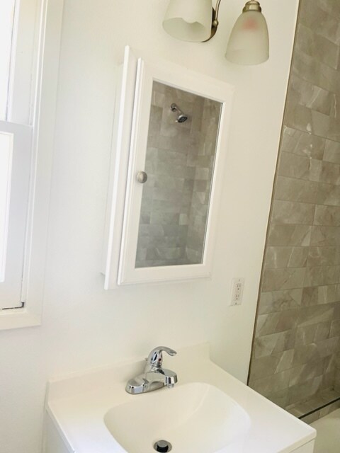 Building Photo - 4275 Tujunga Ave