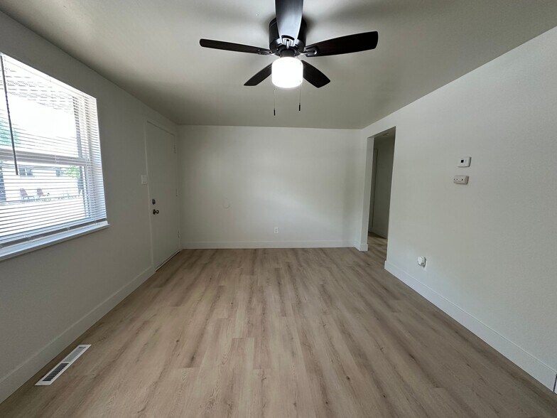 Building Photo - 3440 S 200 E