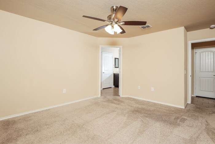 Building Photo - 11414 Tiger Woods