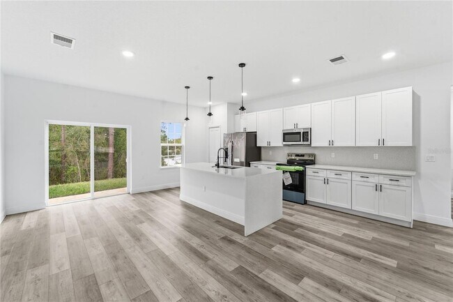 Building Photo - 783 Marion Oaks Trail