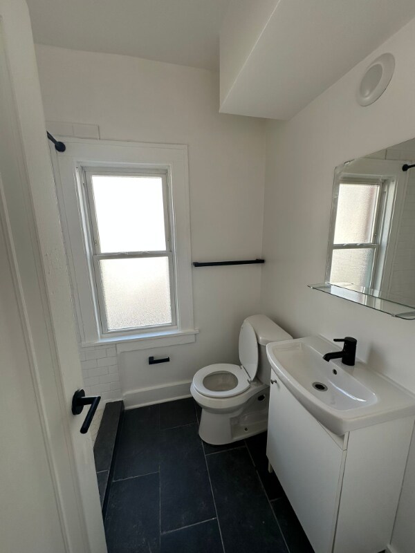 Building Photo - 1384 W 83rd St