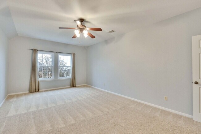 Building Photo - 7017 Via Dono Dr