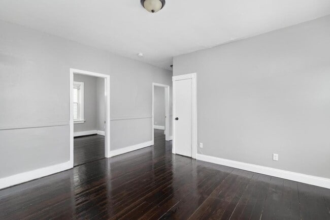 Building Photo - 748-750 Atwells Avenue