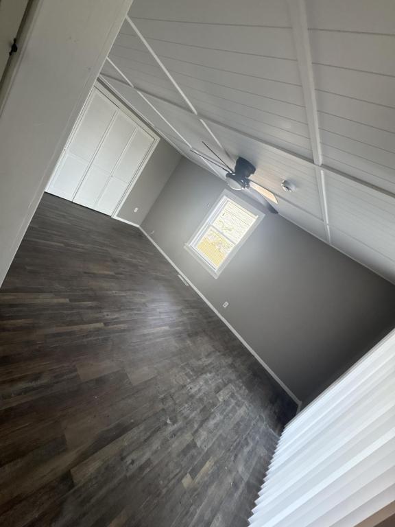 Building Photo - 806 N Capelle St