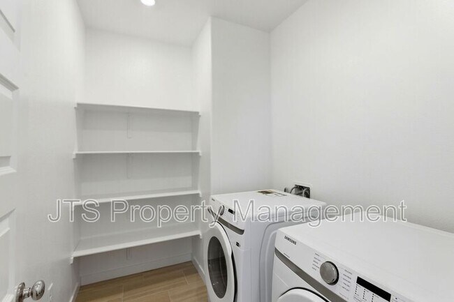 Building Photo - 12542 Surfbird Wy