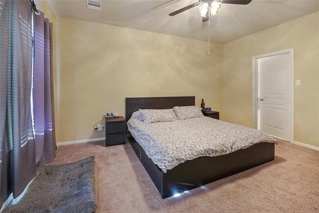 Building Photo - 6939 Hazelnut Ln