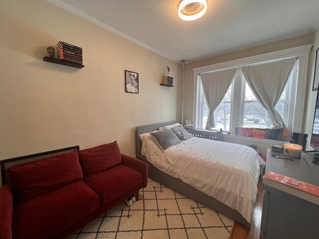 Building Photo - 56 Charlesgate E