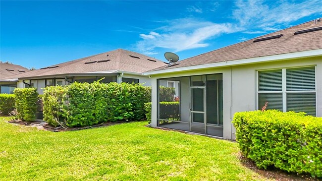 Building Photo - 7434 Surrey Pines Dr