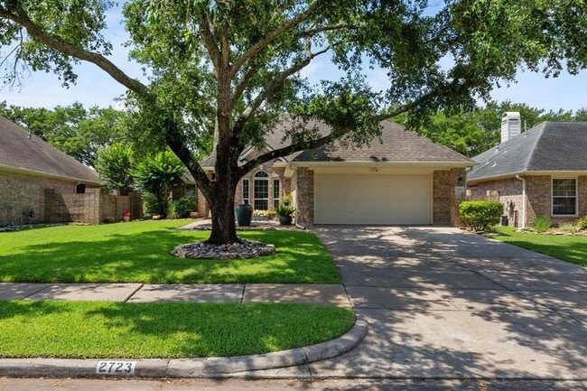 Building Photo - 2723 Shelby Dr