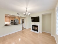 Building Photo - 5625 Crescent Prk W