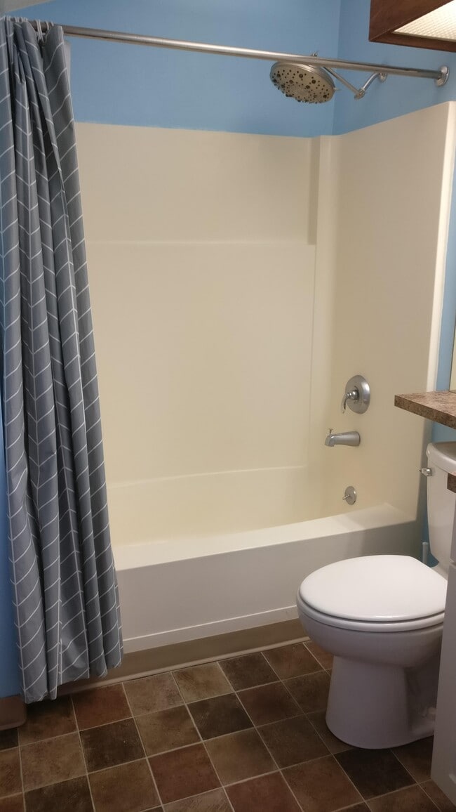 Bathroom - 804 Stratford Dr