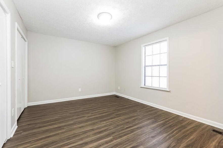 Building Photo - 6405 Beethoven Cir